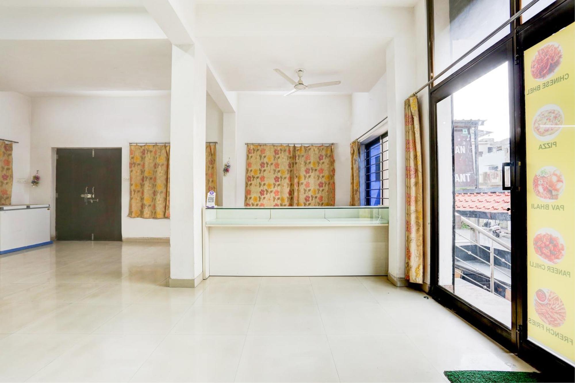 Super Hotel O Goverdhan Villa Udaipur Esterno foto