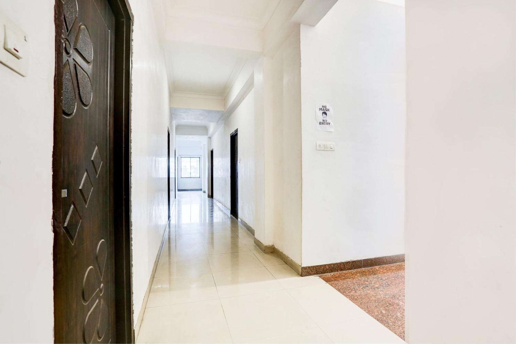 Super Hotel O Goverdhan Villa Udaipur Esterno foto